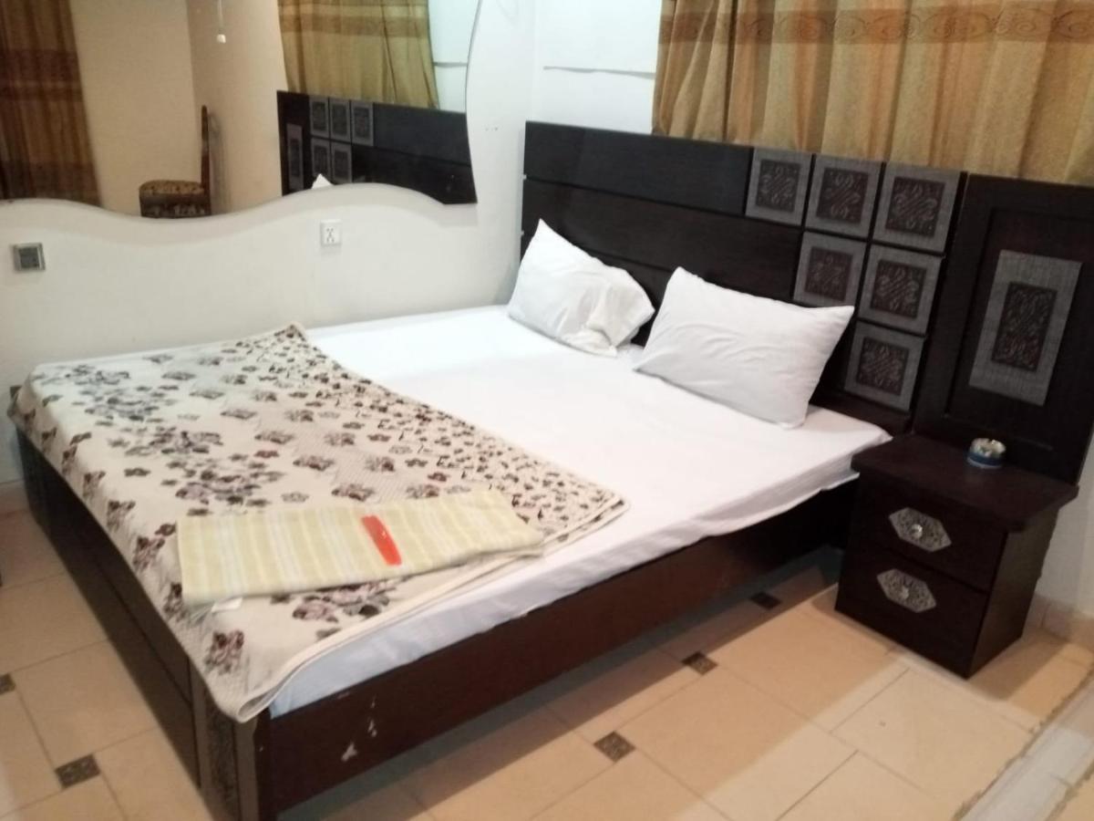 Hotel Crown Plaza, Near Karachi Airport, Darul Sehat Hospital, Dow, Agha Khan And Liaqat Hospital Exterior foto