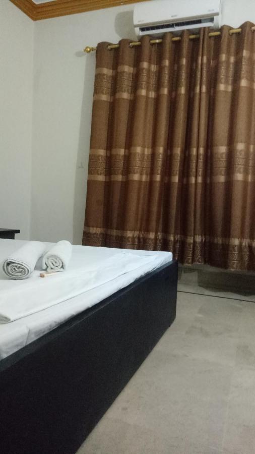 Hotel Crown Plaza, Near Karachi Airport, Darul Sehat Hospital, Dow, Agha Khan And Liaqat Hospital Exterior foto