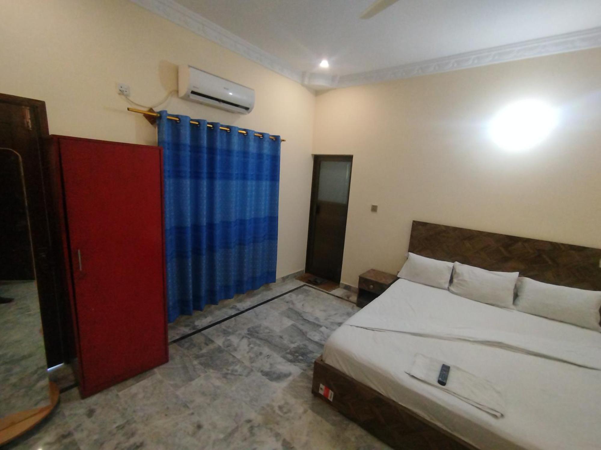 Hotel Crown Plaza, Near Karachi Airport, Darul Sehat Hospital, Dow, Agha Khan And Liaqat Hospital Exterior foto