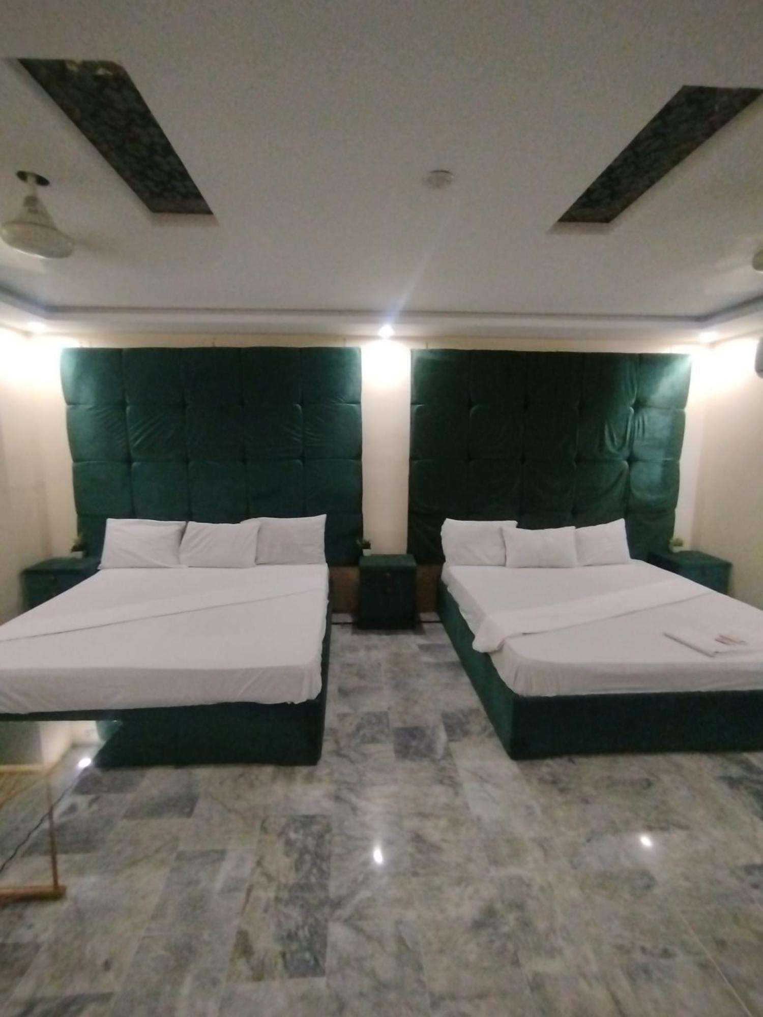 Hotel Crown Plaza, Near Karachi Airport, Darul Sehat Hospital, Dow, Agha Khan And Liaqat Hospital Exterior foto