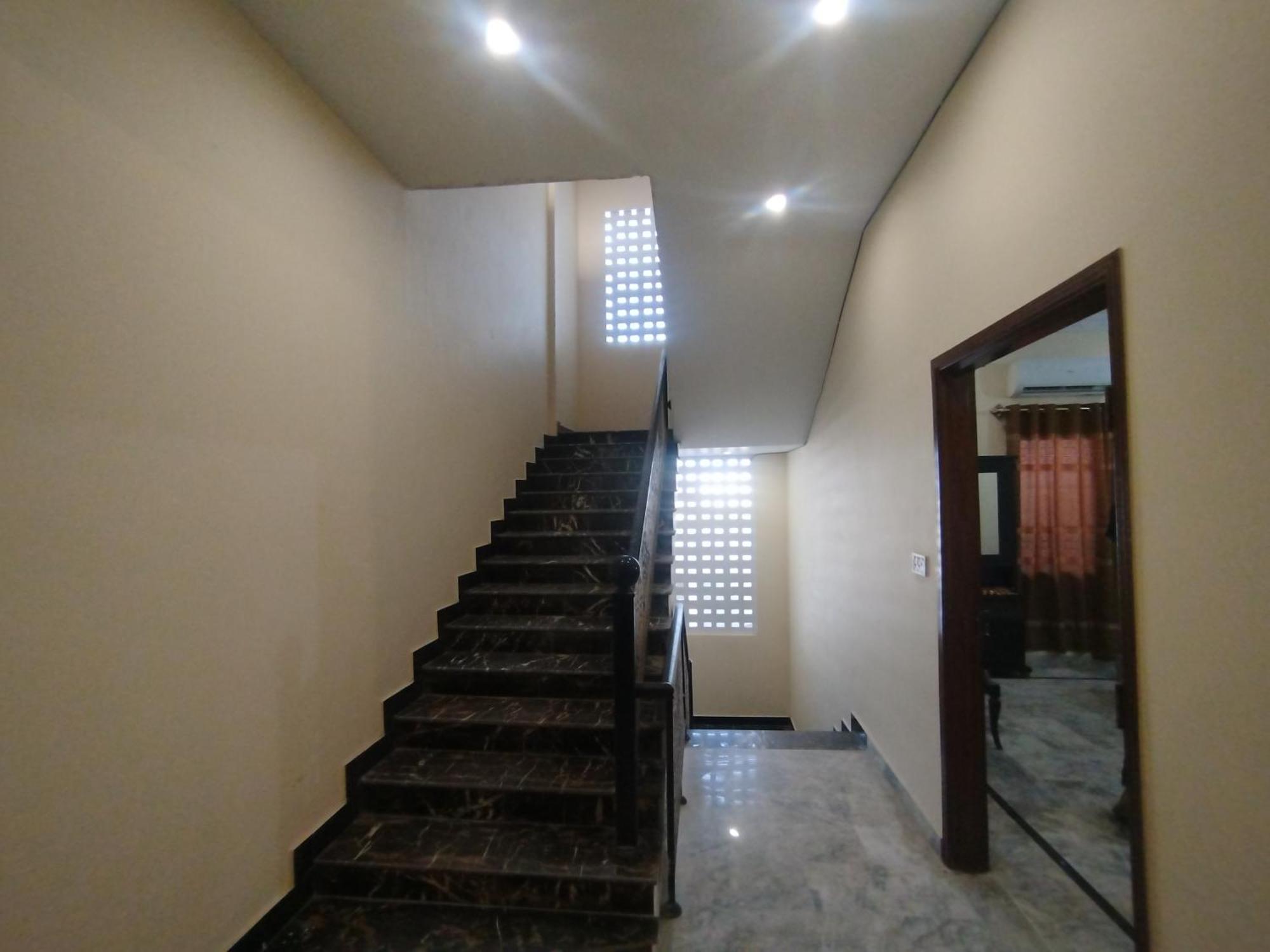 Hotel Crown Plaza, Near Karachi Airport, Darul Sehat Hospital, Dow, Agha Khan And Liaqat Hospital Exterior foto